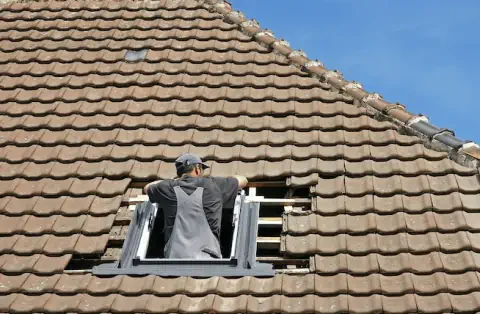 Pose de velux - Pocé-les-Bois